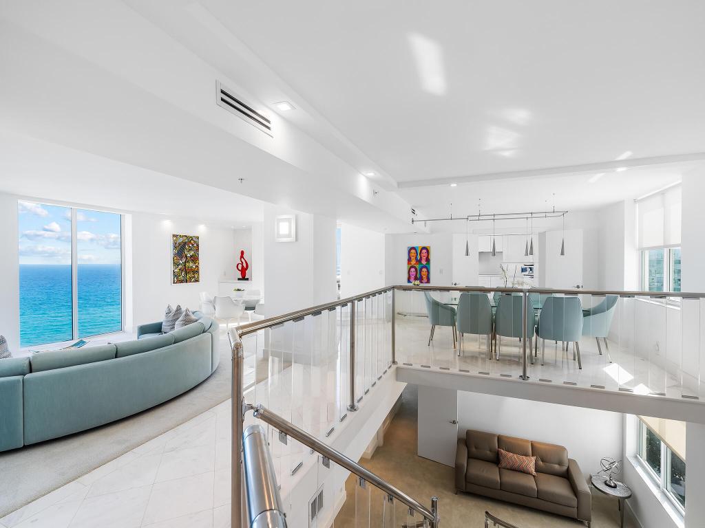 CLARENDON CONDO - Residential