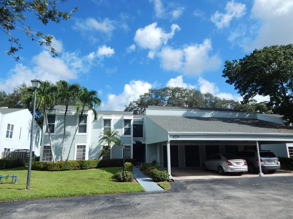 Photo of 6117 Old Court Road #136, Boca Raton, FL 33433 (MLS # R11126473)