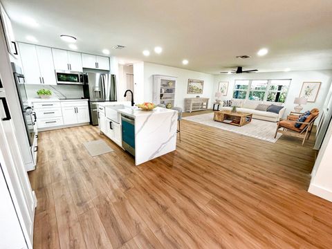 216 Bayberry Dr Plantation FL 33317