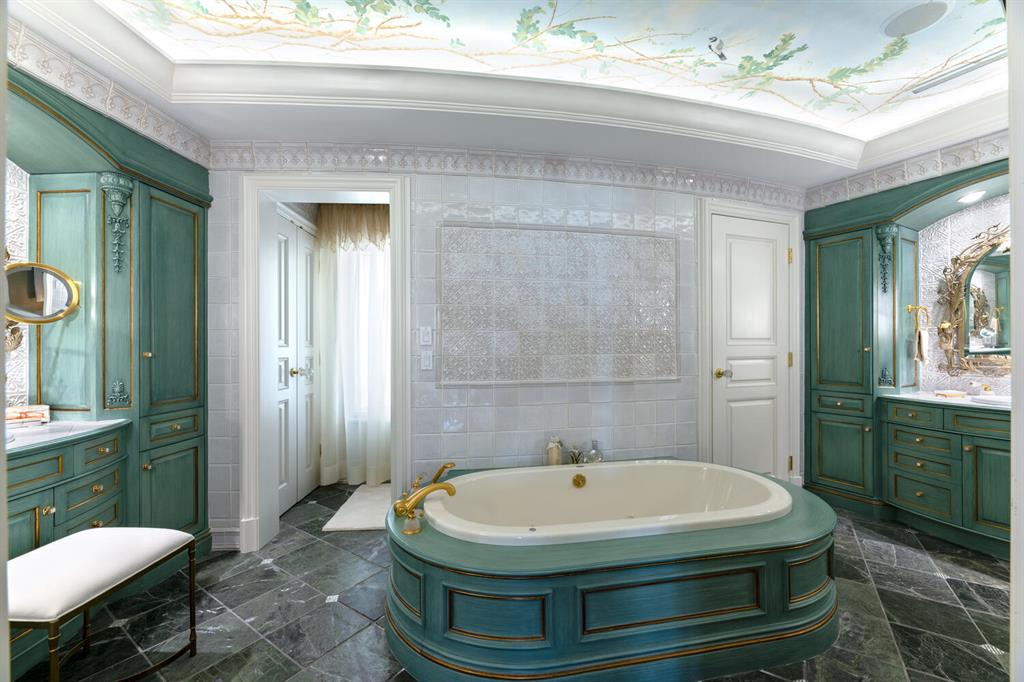 ONE ROYAL PALM WAY CONDO - Residential