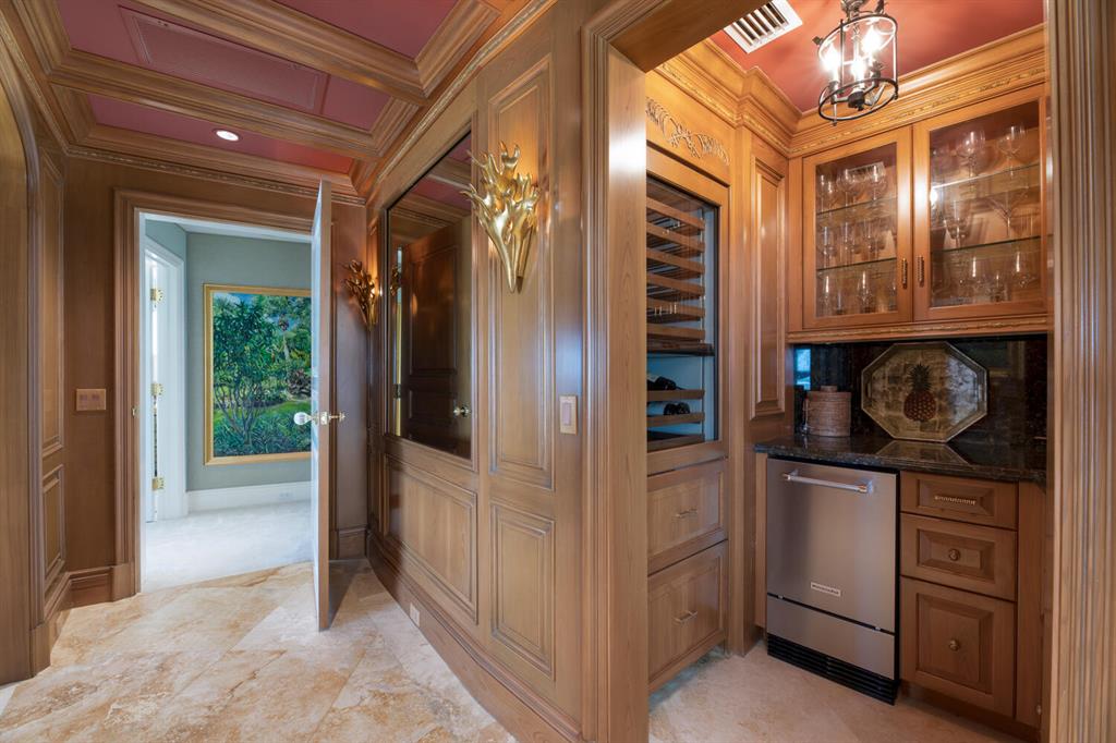 ONE ROYAL PALM WAY CONDO - Residential