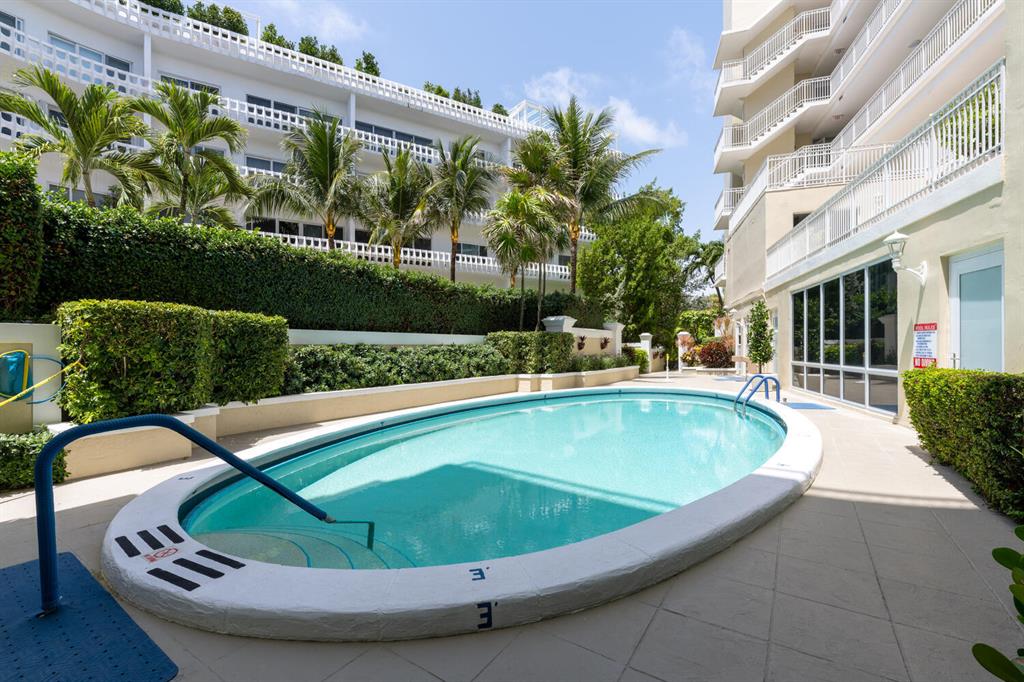 ONE ROYAL PALM WAY CONDO - Residential