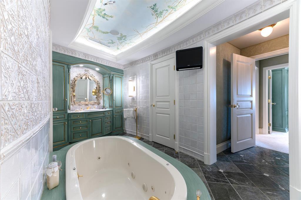 ONE ROYAL PALM WAY CONDO - Residential