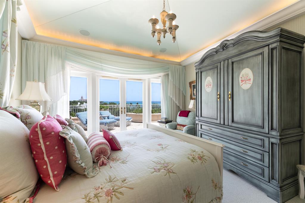 ONE ROYAL PALM WAY CONDO - Residential