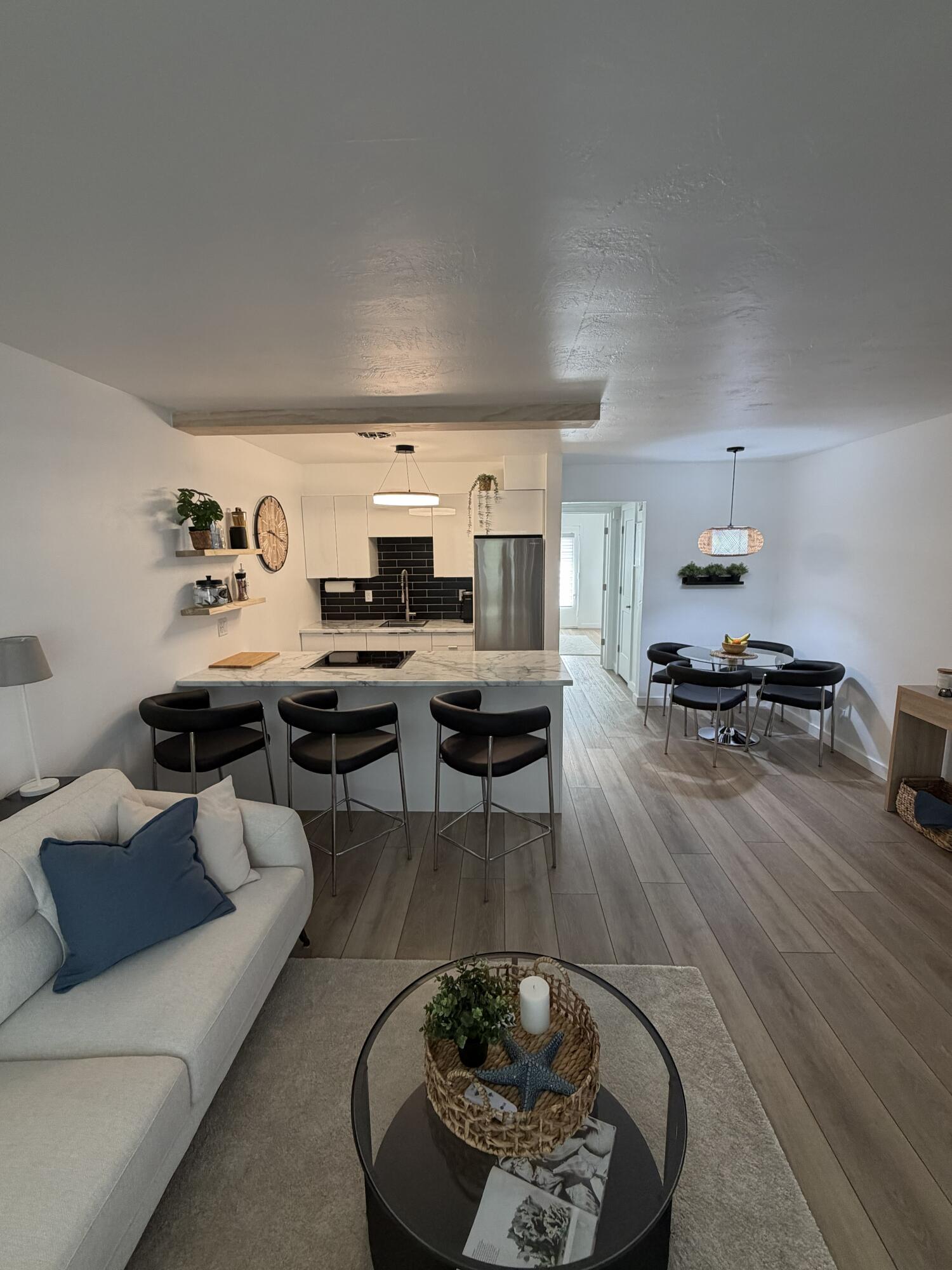 ROLEN LAKE GARDENS - Residential