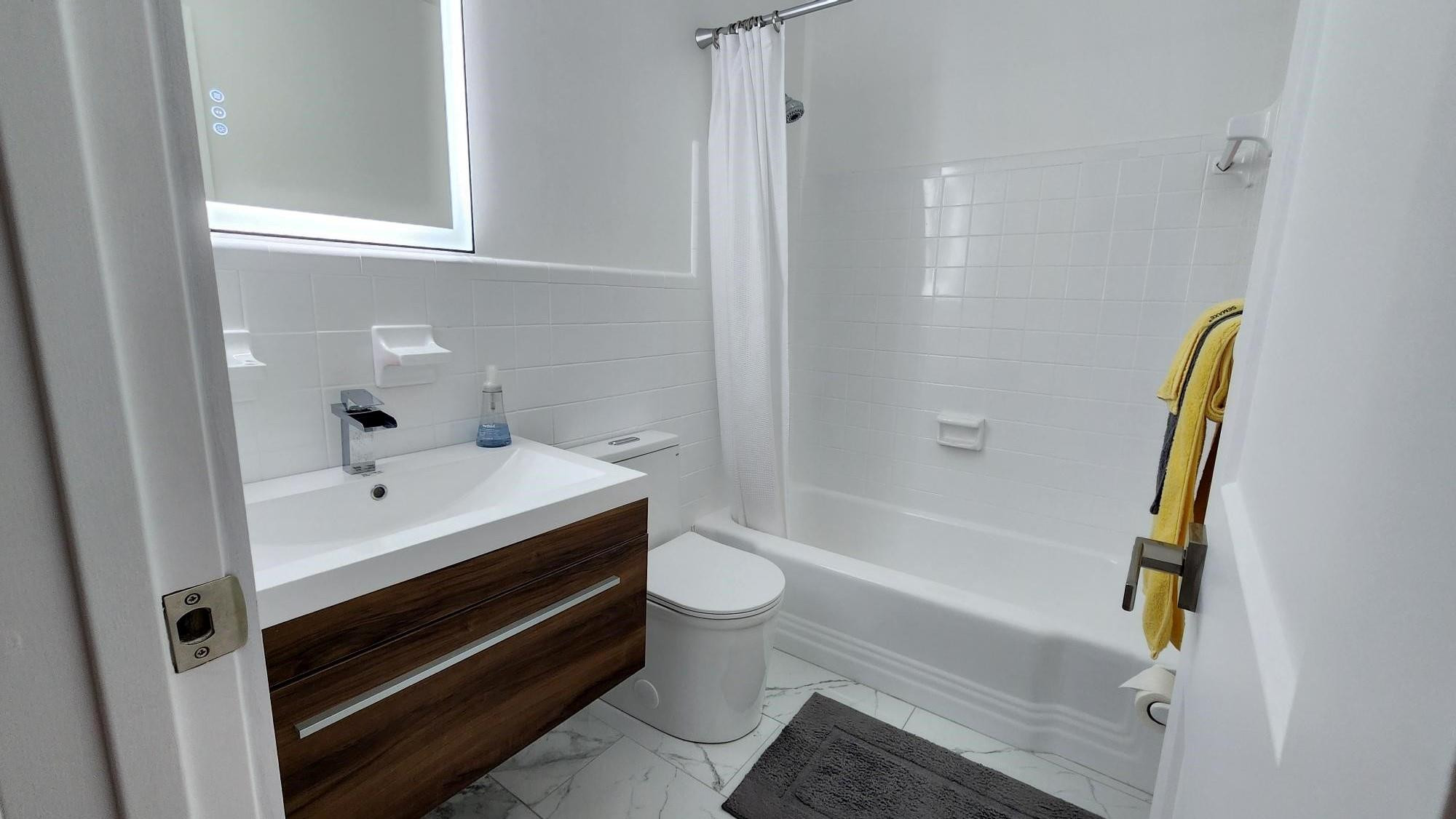 ROLEN LAKE GARDENS - Residential