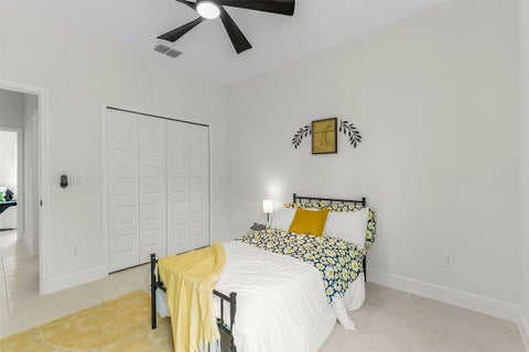 Tiny photo for 8216 104th Court, Vero Beach, FL 32967 (MLS # B26036299)