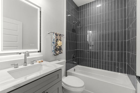 Tiny photo for 8216 104th Court, Vero Beach, FL 32967 (MLS # B26036299)