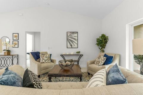 Tiny photo for 8216 104th Court, Vero Beach, FL 32967 (MLS # B26036299)