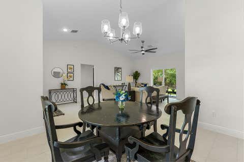 Tiny photo for 8216 104th Court, Vero Beach, FL 32967 (MLS # B26036299)