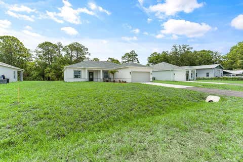 Tiny photo for 8216 104th Court, Vero Beach, FL 32967 (MLS # B26036299)