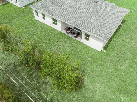 Tiny photo for 8216 104th Court, Vero Beach, FL 32967 (MLS # B26036299)