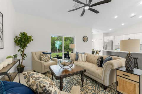 Tiny photo for 8216 104th Court, Vero Beach, FL 32967 (MLS # B26036299)