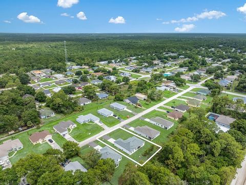 Tiny photo for 8216 104th Court, Vero Beach, FL 32967 (MLS # B26036299)