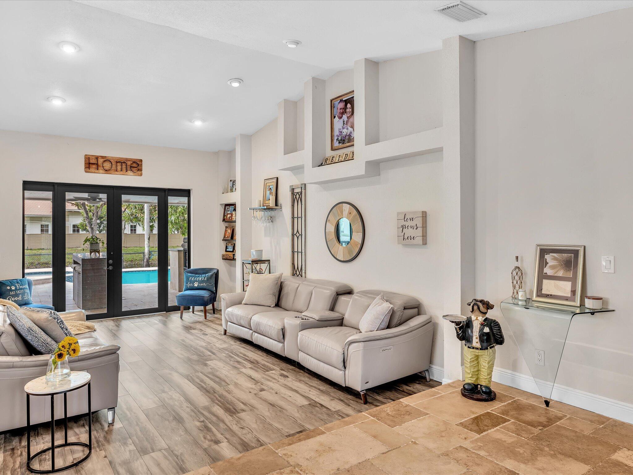 RIDGEVIEW - Residential