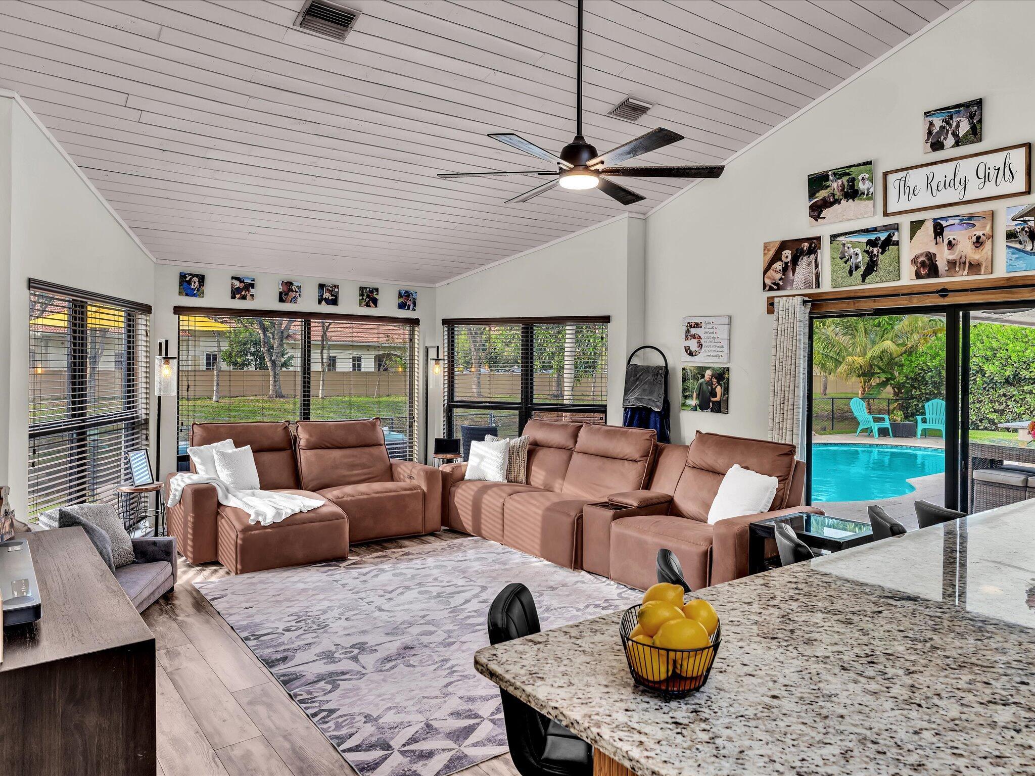 RIDGEVIEW - Residential