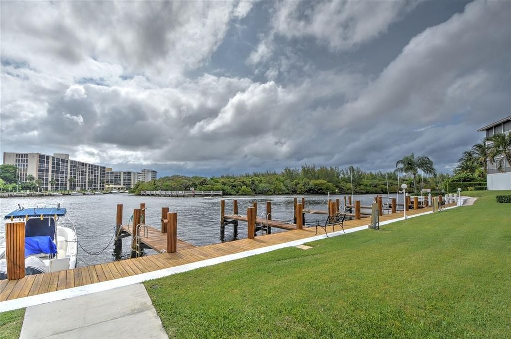 Photo of 105 NE 19th Avenue #164, Deerfield Beach, FL 33441 (MLS # F10441464)