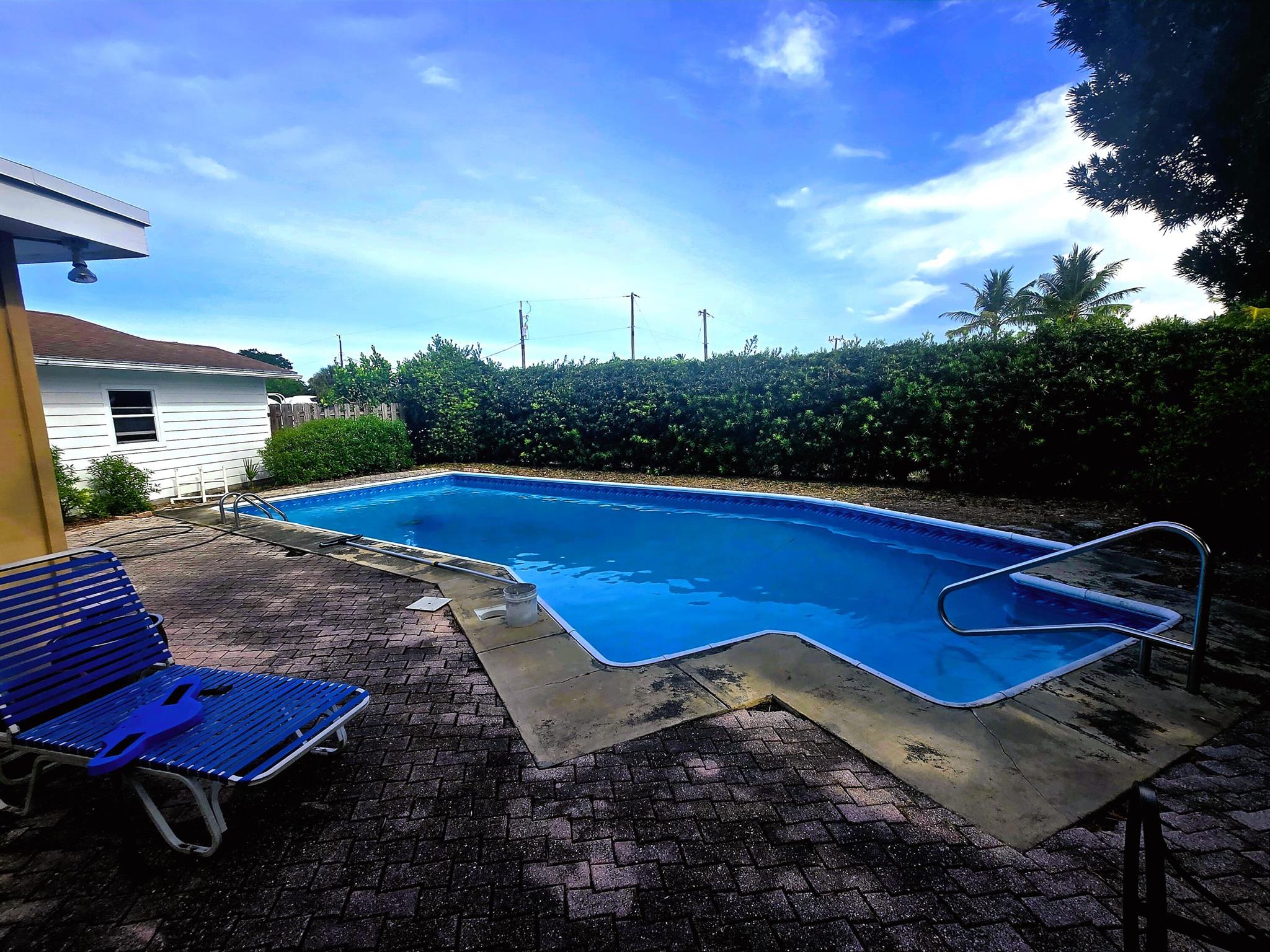 201 Rex Court