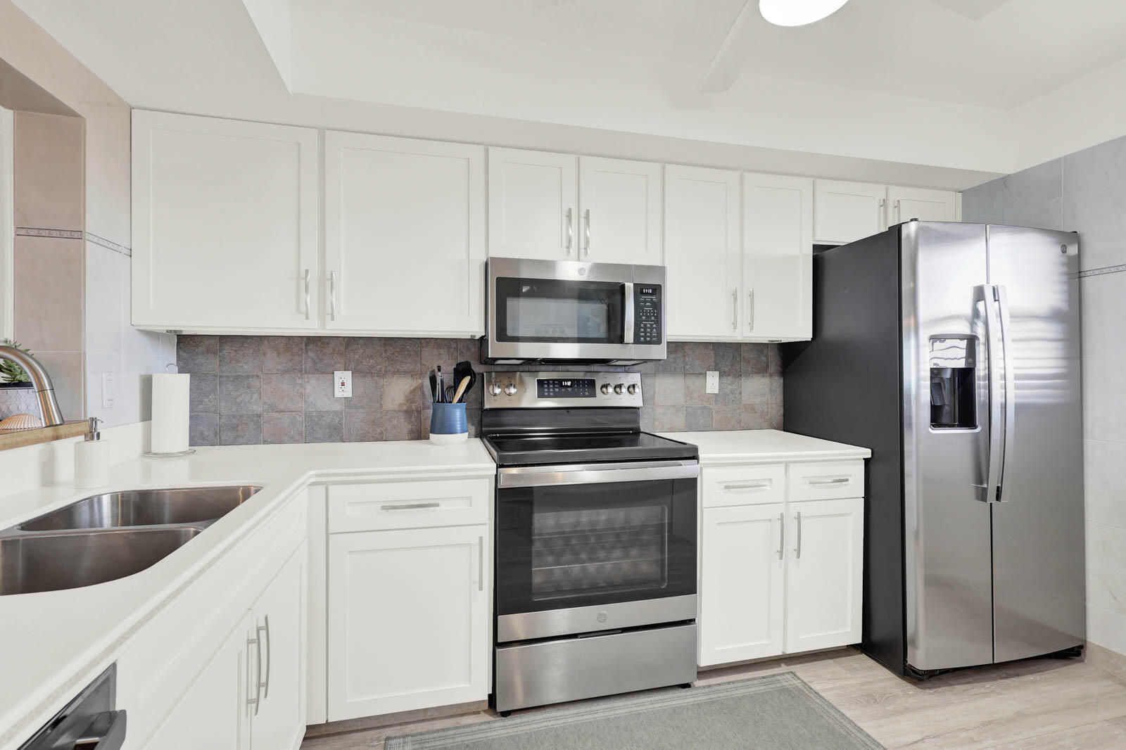 SAND DOLLAR SHORES CONDO B - Residential