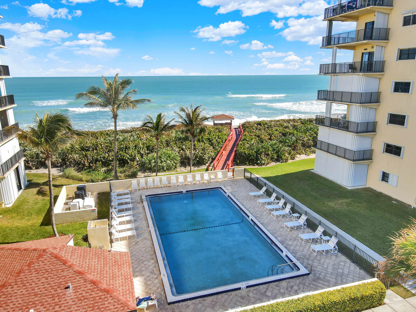 SAND DOLLAR SHORES CONDO B - Residential