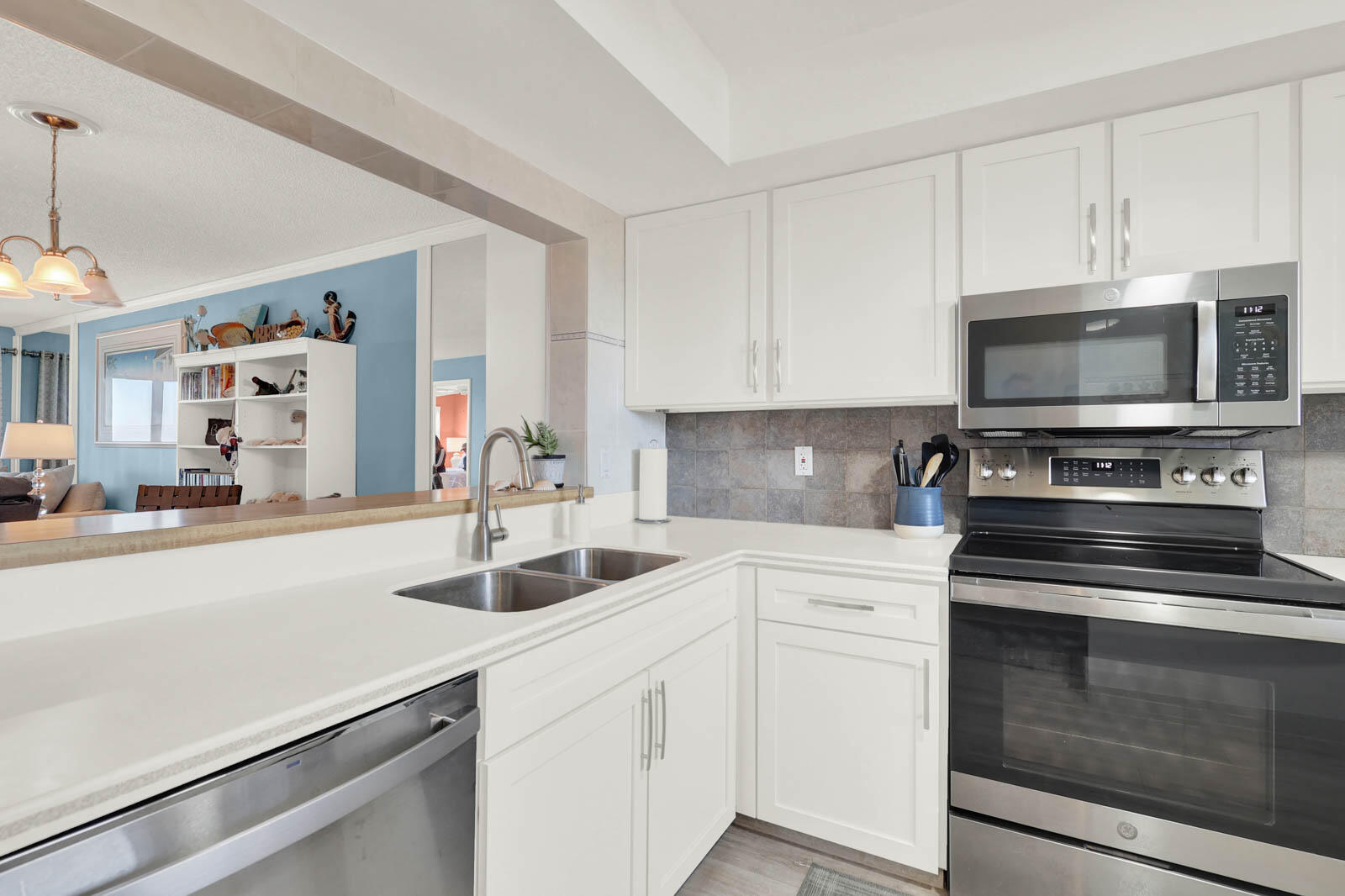 SAND DOLLAR SHORES CONDO B - Residential