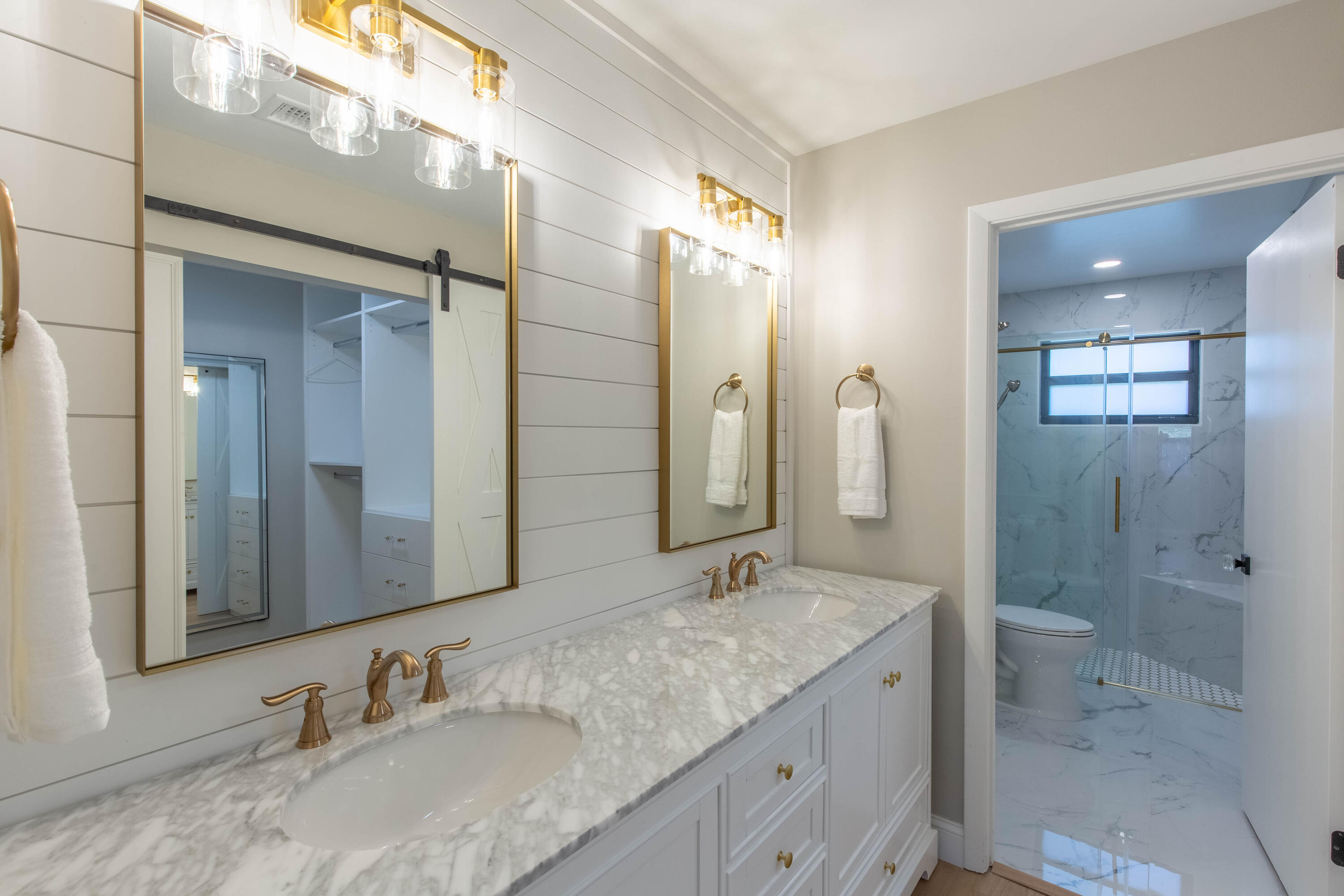 BEDFORD MEWS AT WELLINGTON - Residential Lease