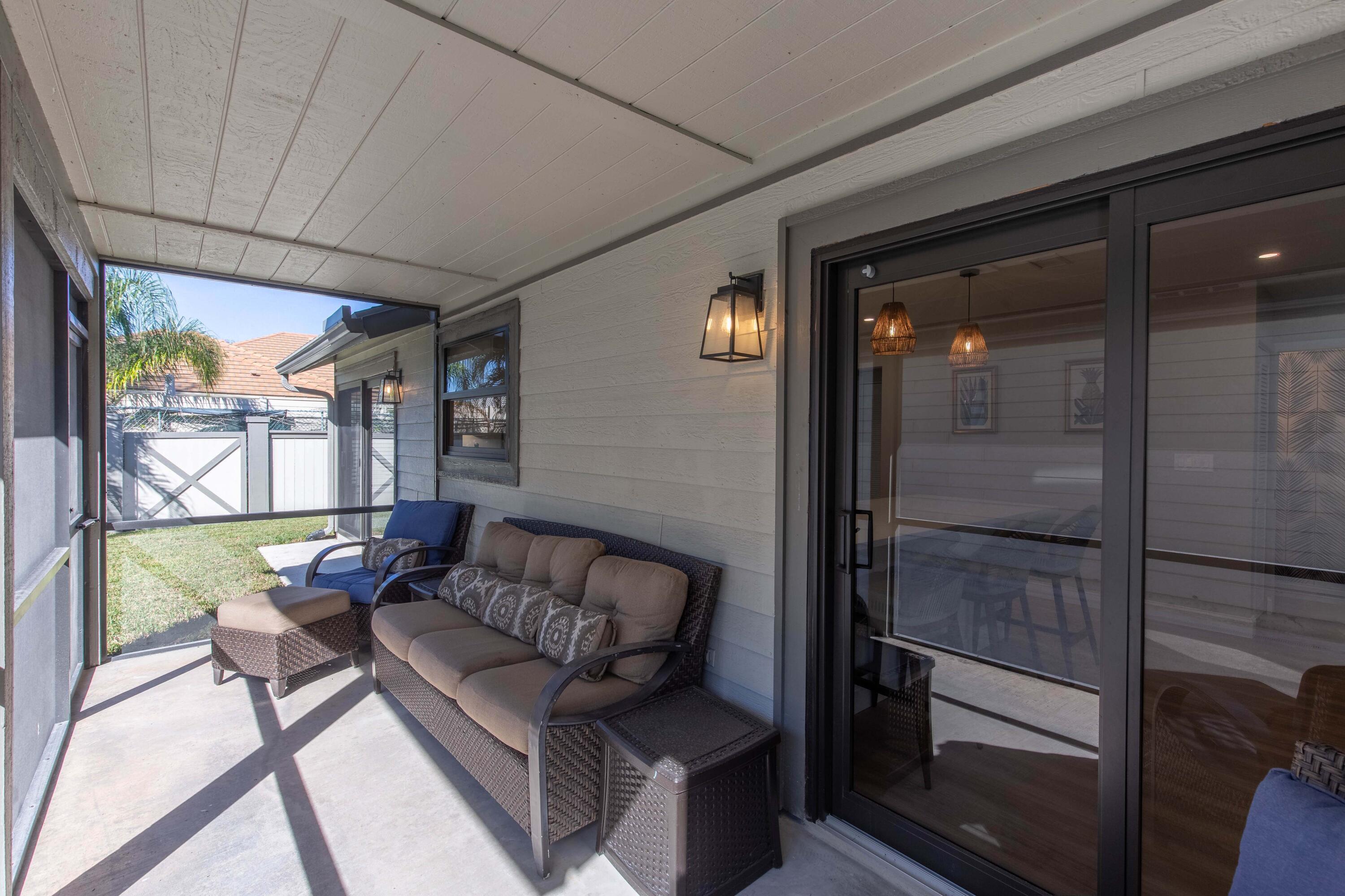 BEDFORD MEWS AT WELLINGTON - Residential Lease