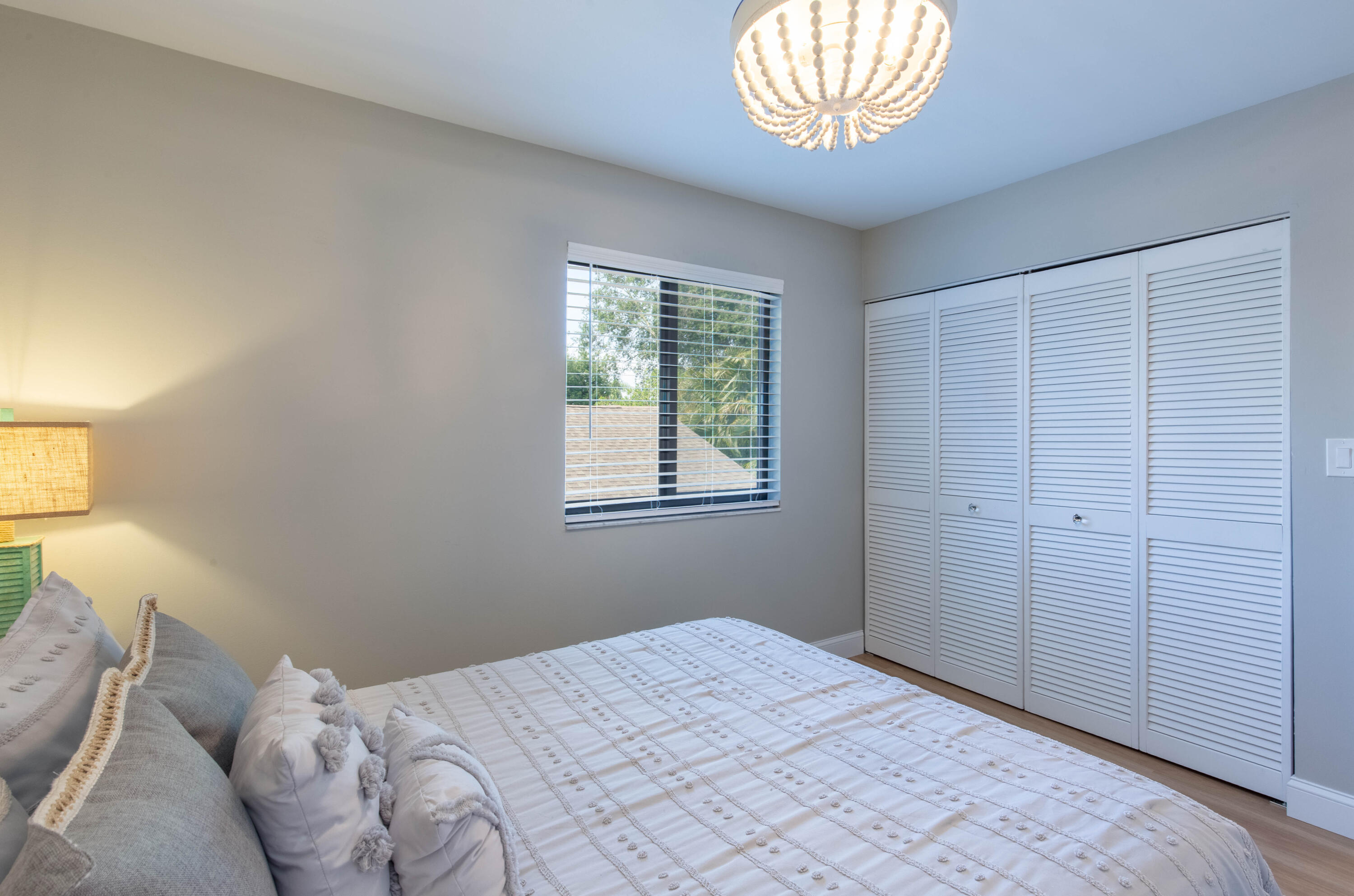 BEDFORD MEWS AT WELLINGTON - Residential Lease