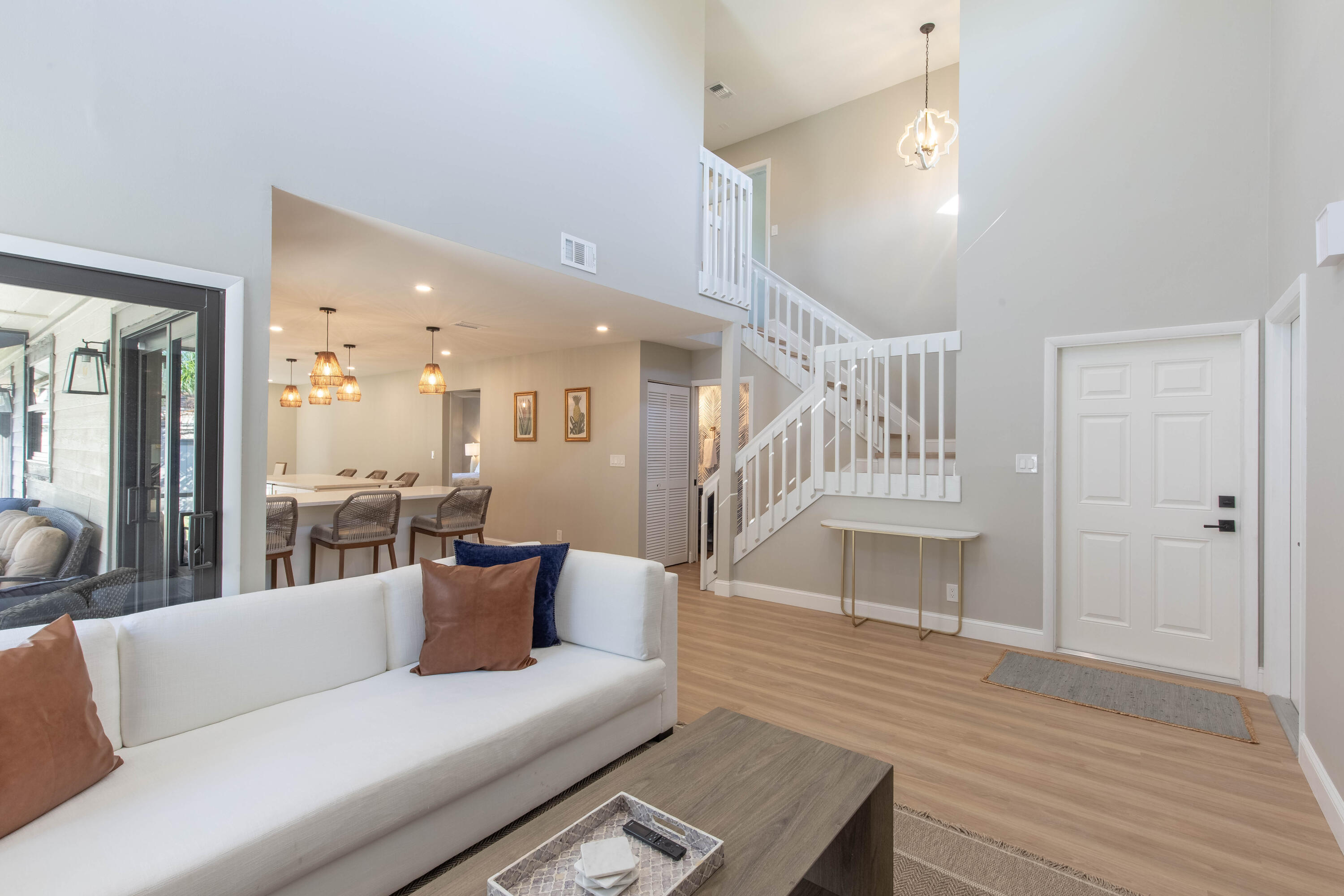 BEDFORD MEWS AT WELLINGTON - Residential Lease