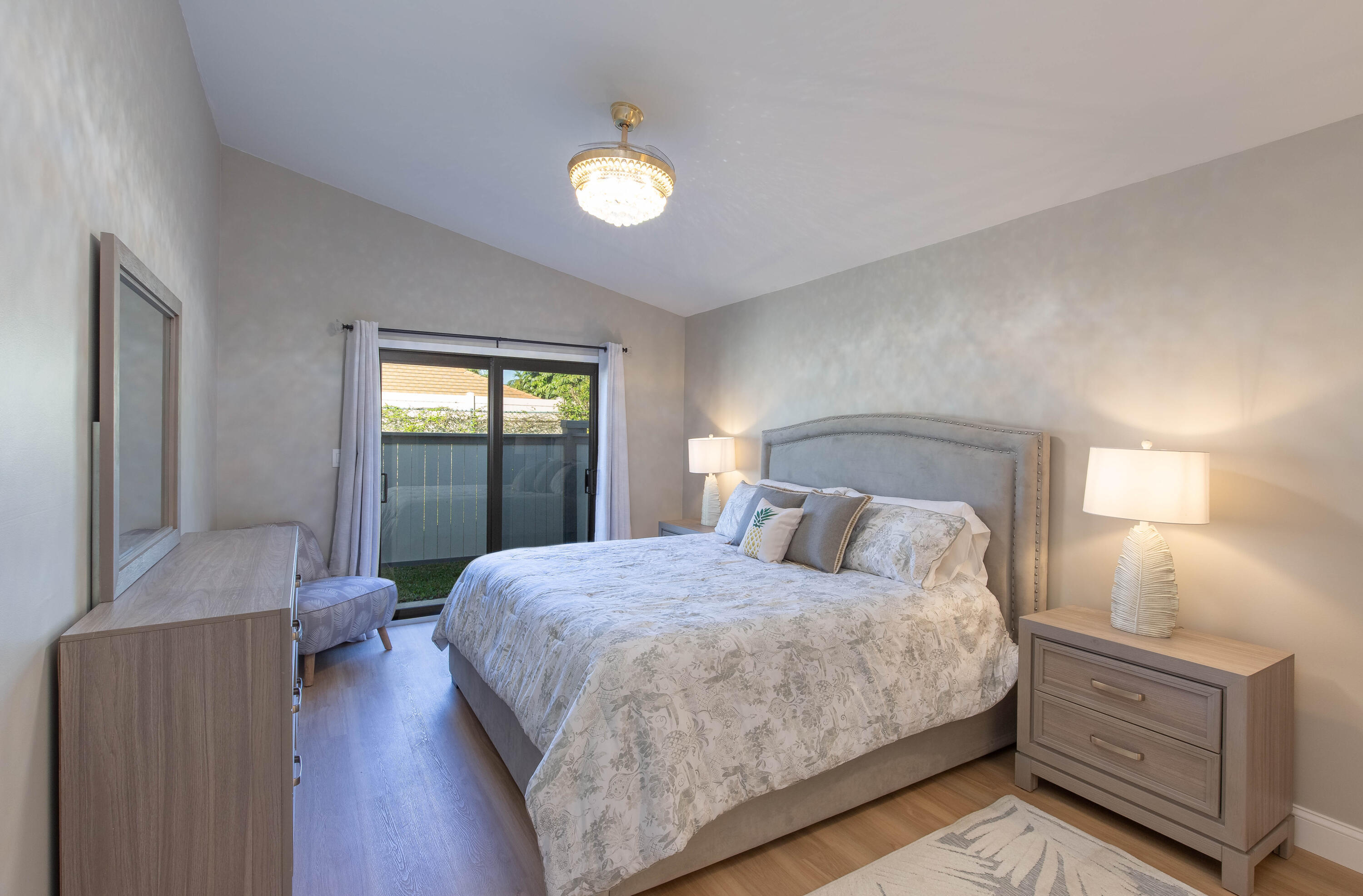 BEDFORD MEWS AT WELLINGTON - Residential Lease