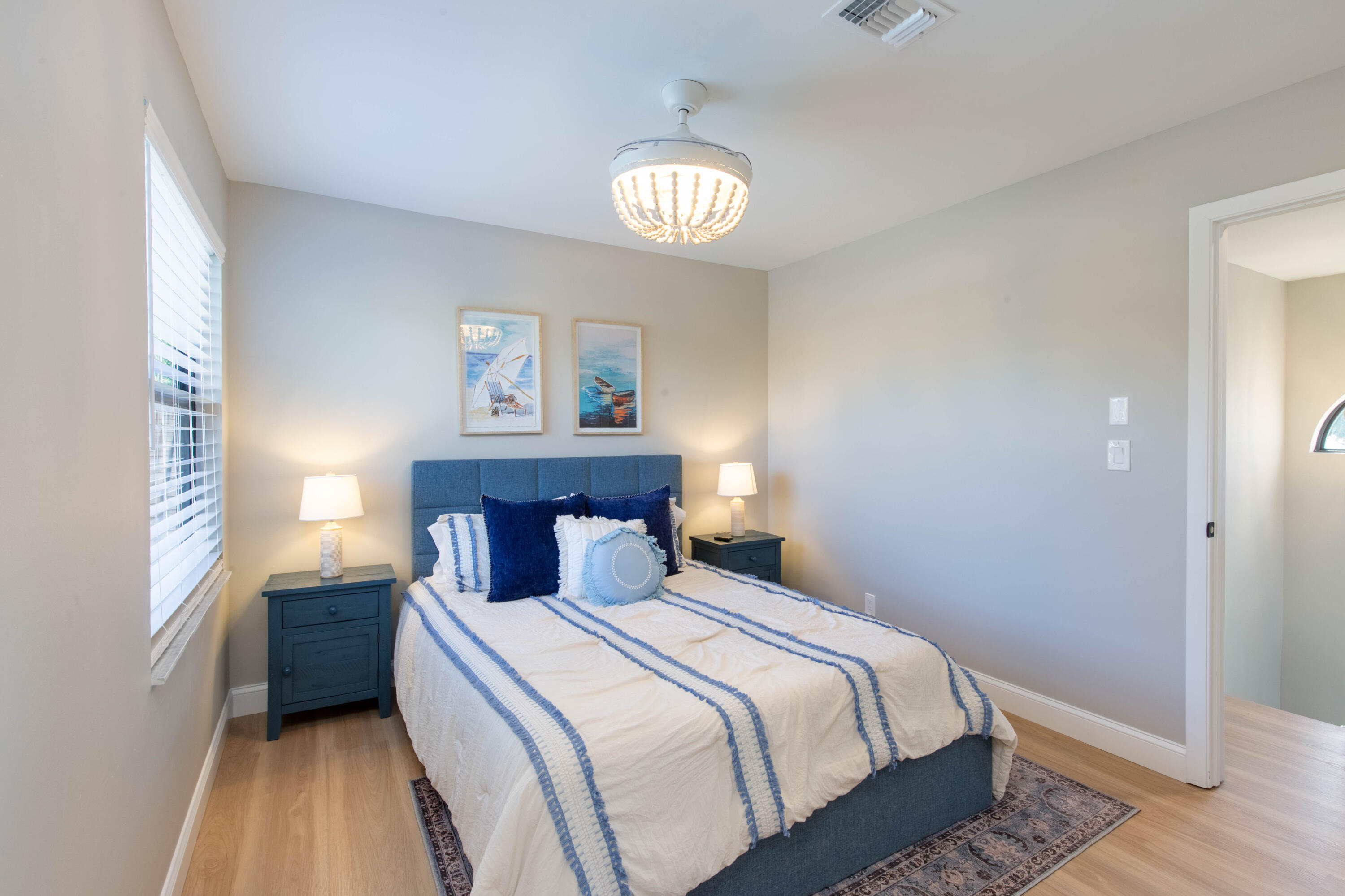 BEDFORD MEWS AT WELLINGTON - Residential Lease