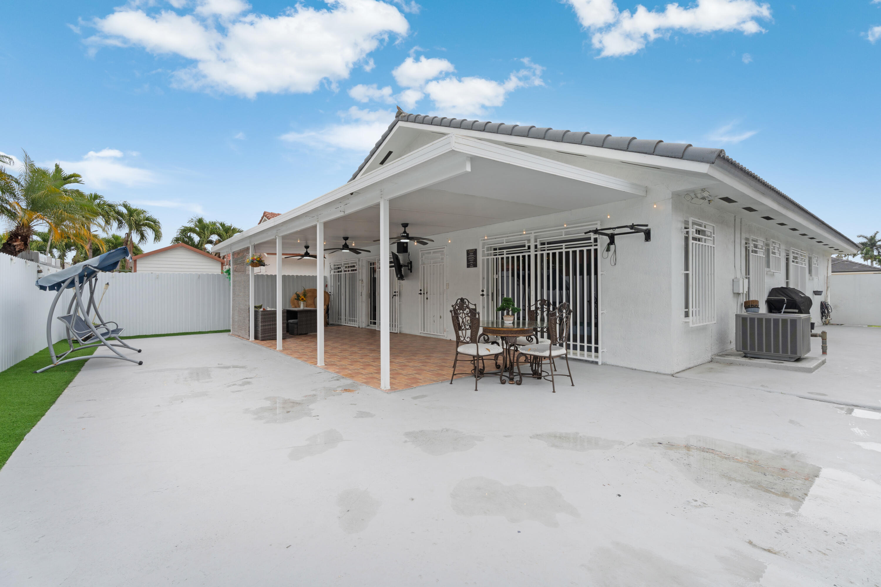 AVALON ESTATES - Residential