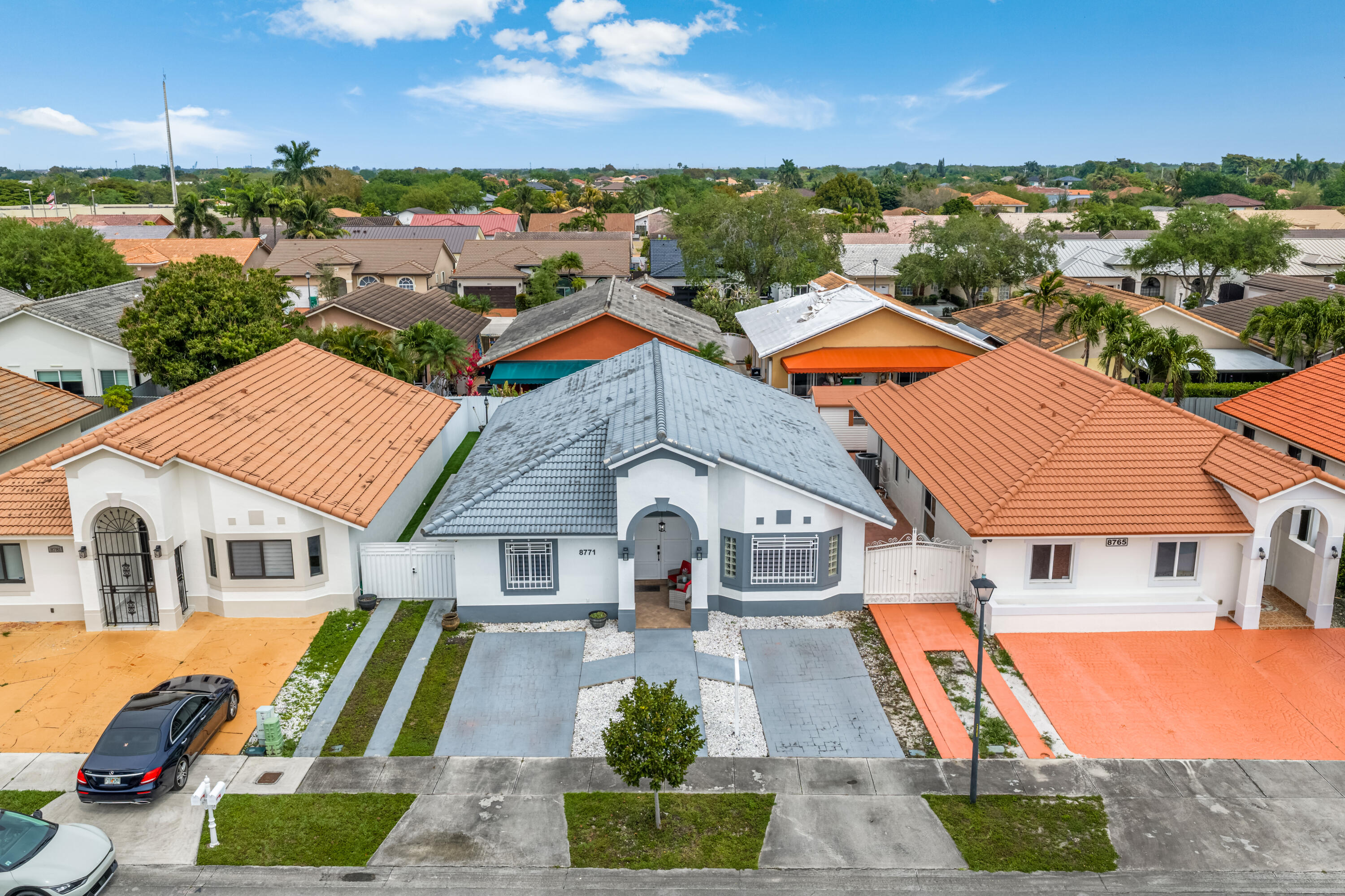 AVALON ESTATES - Residential