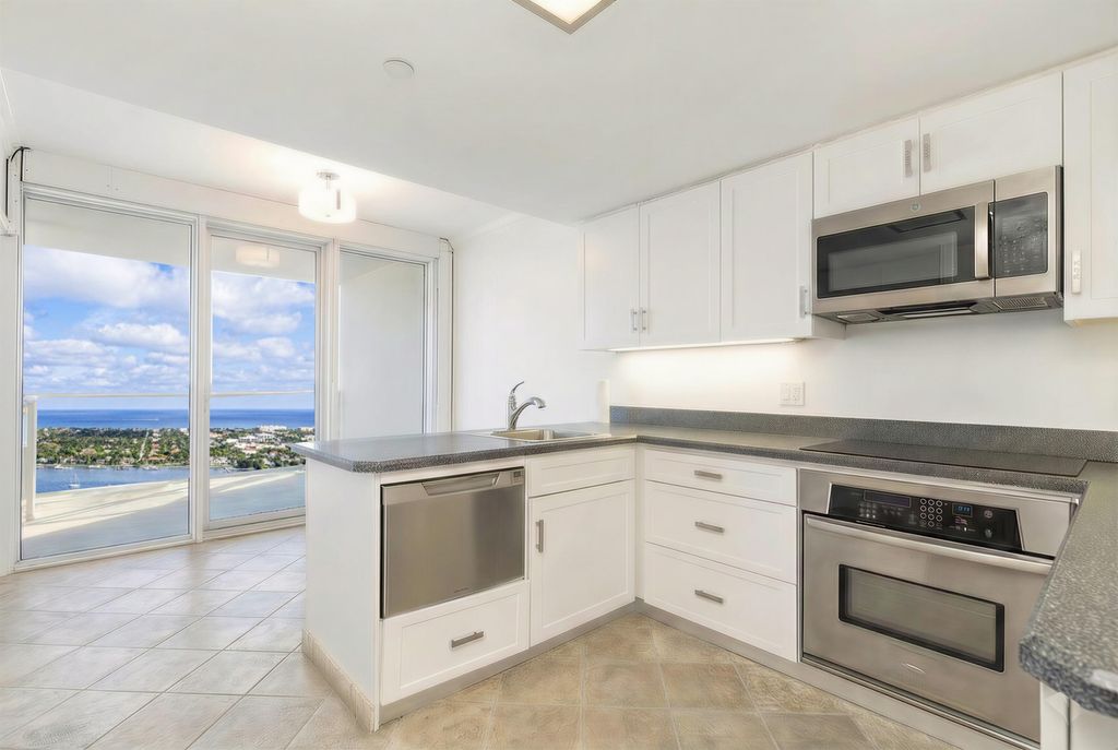 Photo of 525 S Flagler Drive #9b, West Palm Beach, FL 33401 (MLS # R11162705)