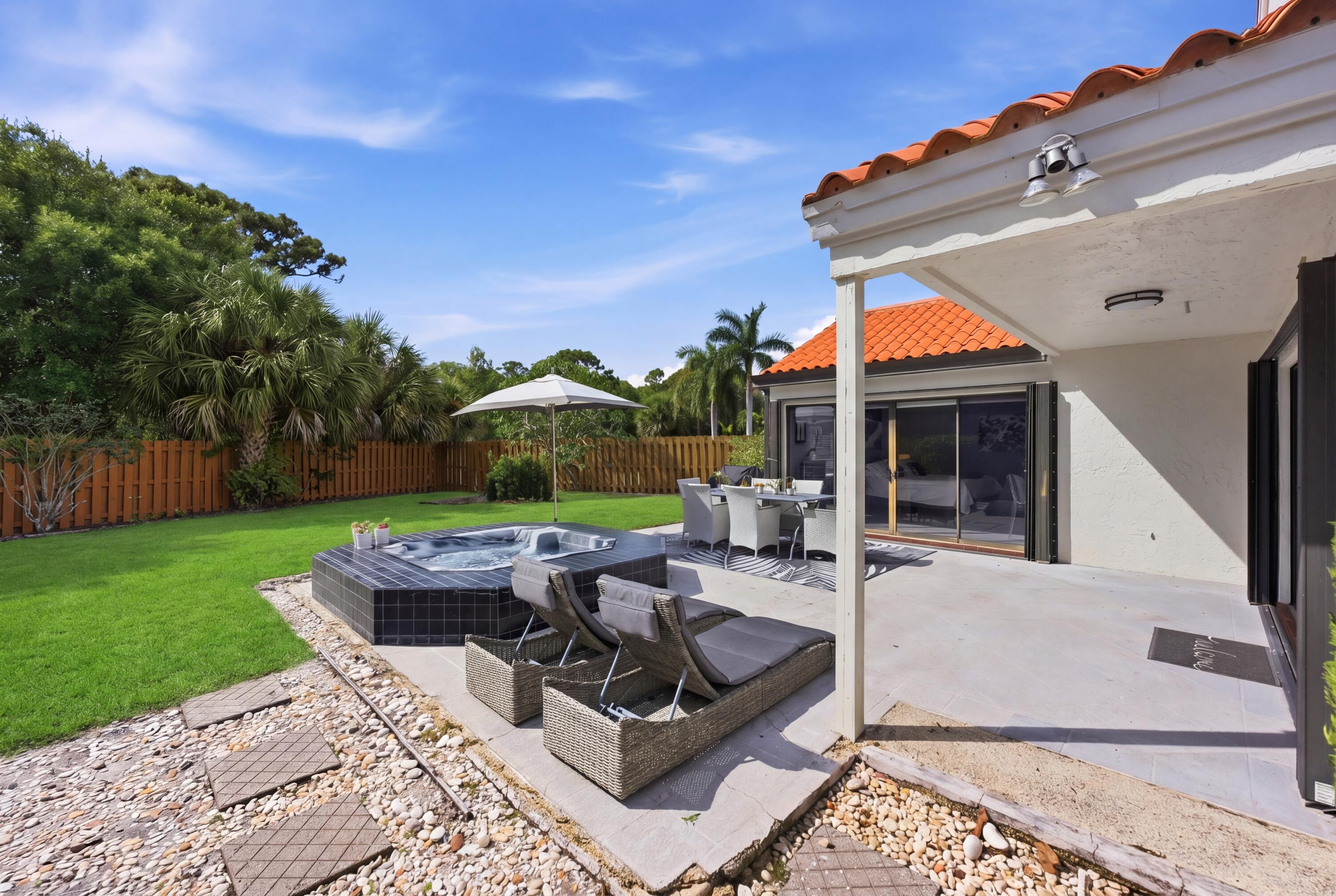 CRYSTAL POINTE PL 5 - Residential