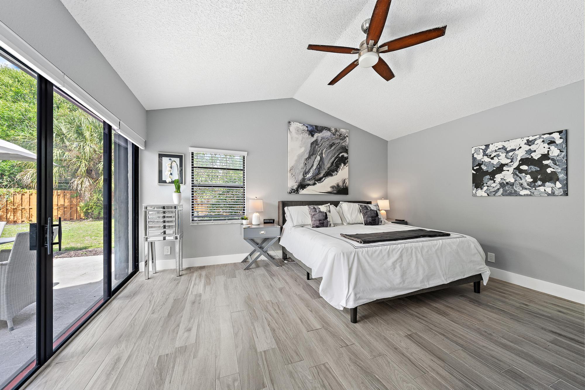 CRYSTAL POINTE PL 5 - Residential