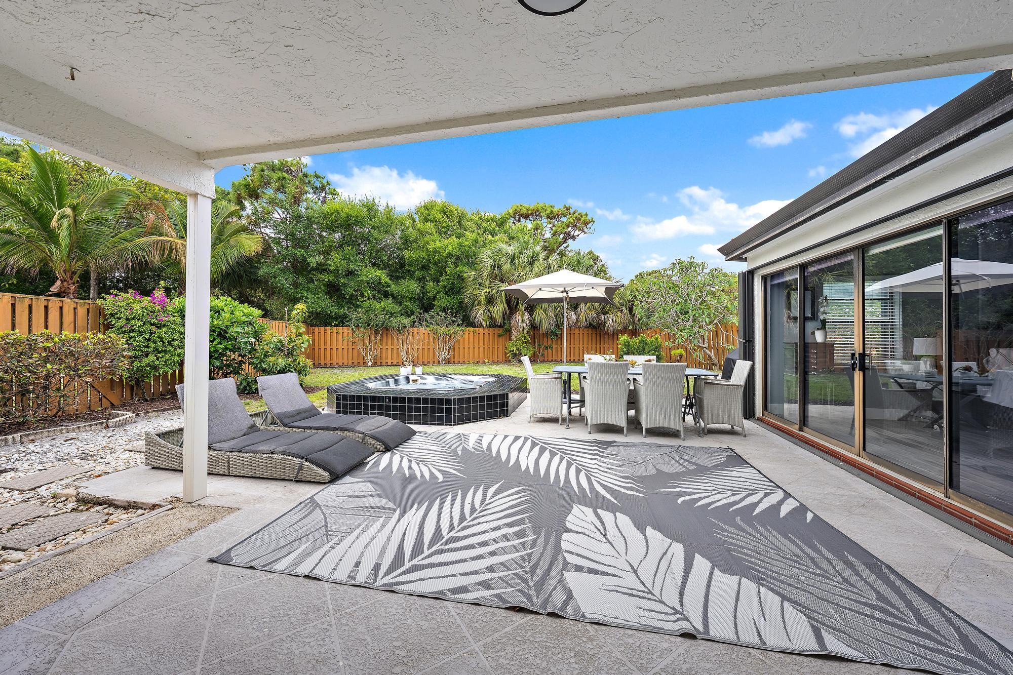 CRYSTAL POINTE PL 5 - Residential