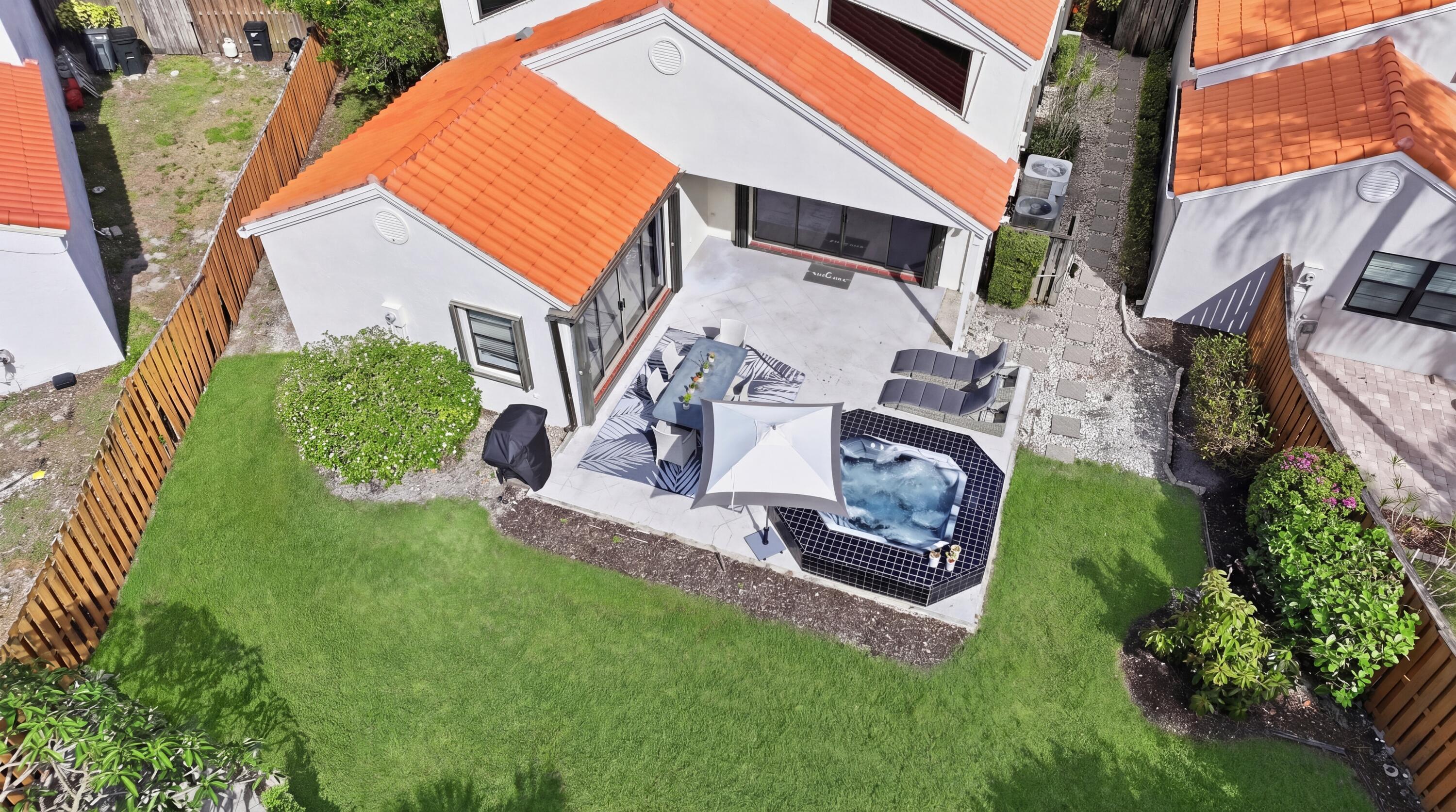 CRYSTAL POINTE PL 5 - Residential