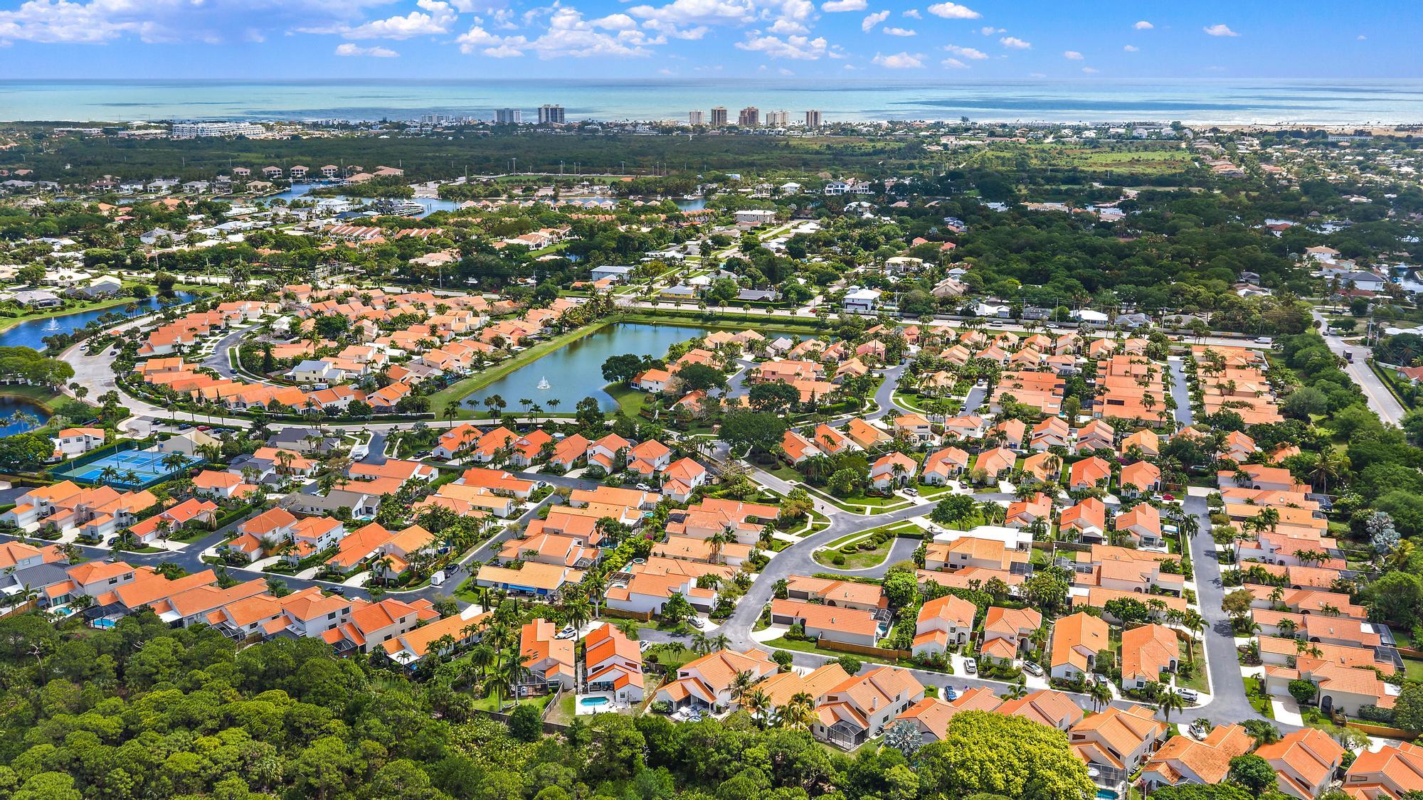 CRYSTAL POINTE PL 5 - Residential