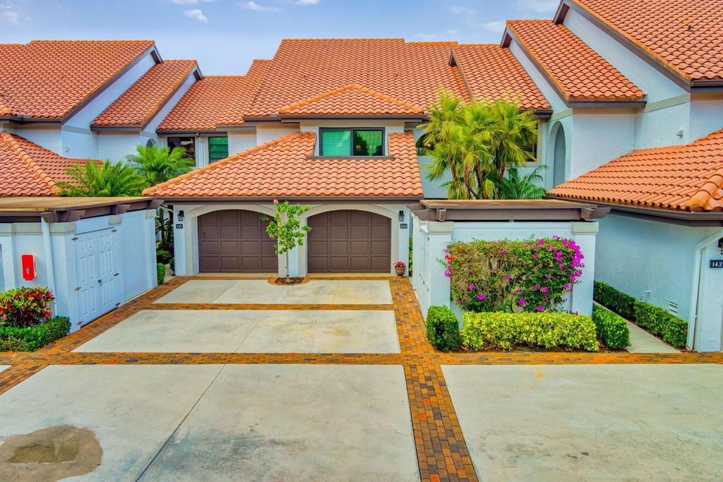 Photo of 16551 Traders Crossing S #243, Jupiter, FL 33477 (MLS # R10976087)