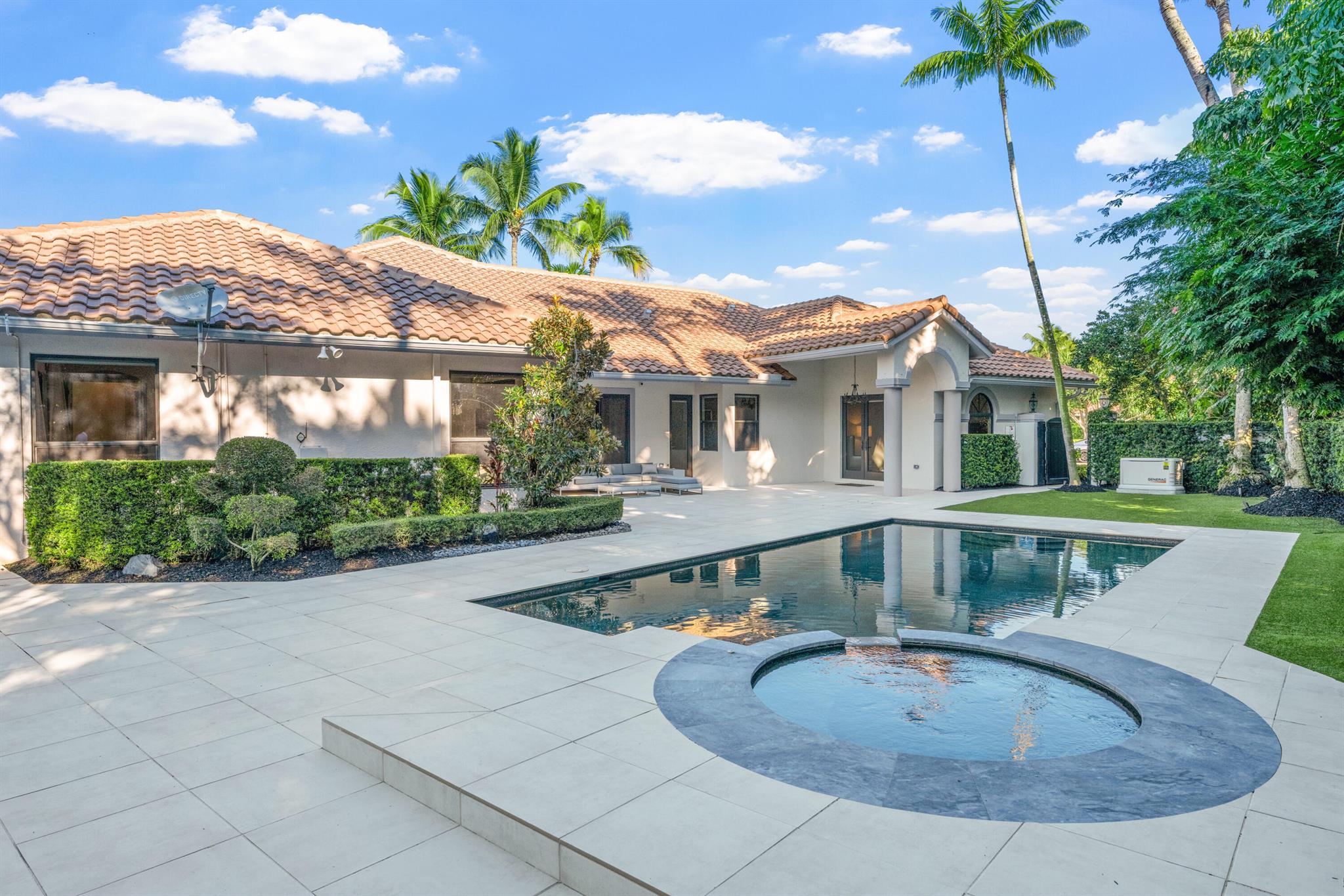 EQUESTRIAN CLUB ESTATES 3 - Residential