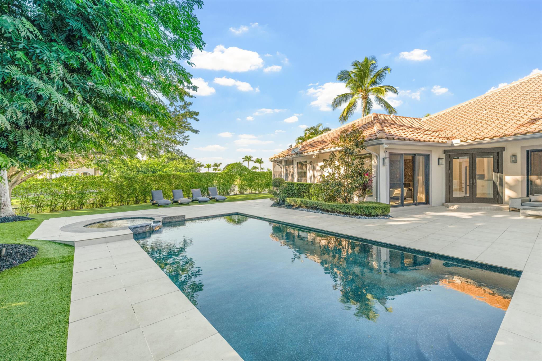 EQUESTRIAN CLUB ESTATES 3 - Residential