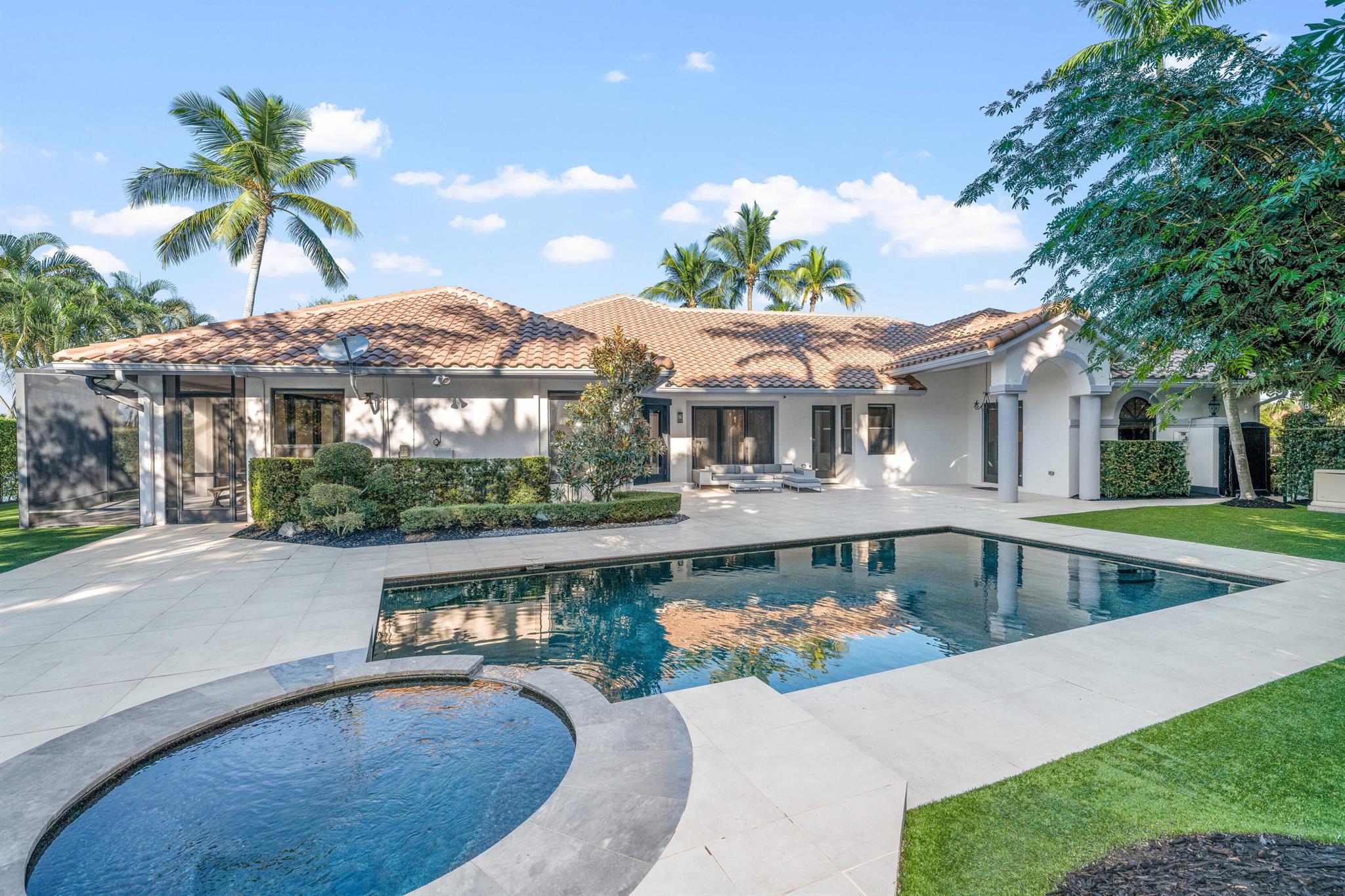 EQUESTRIAN CLUB ESTATES 3 - Residential