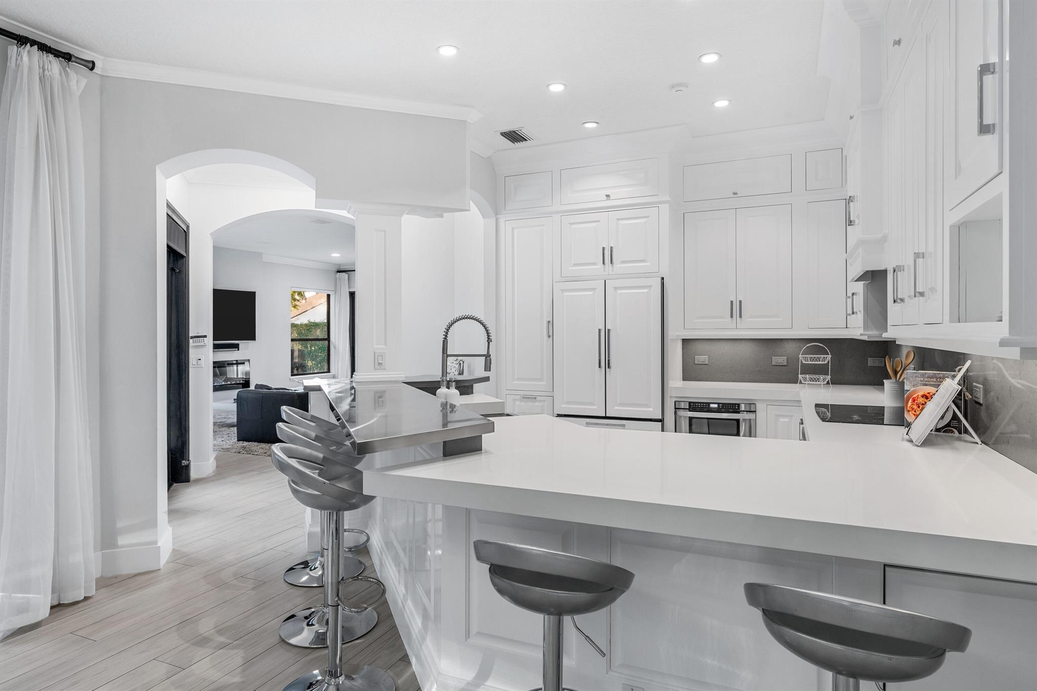 EQUESTRIAN CLUB ESTATES 3 - Residential