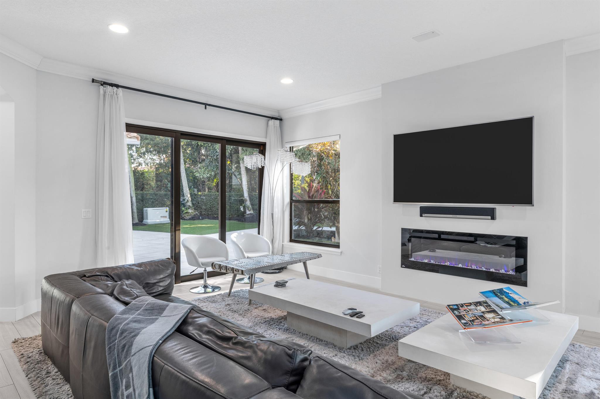 EQUESTRIAN CLUB ESTATES 3 - Residential