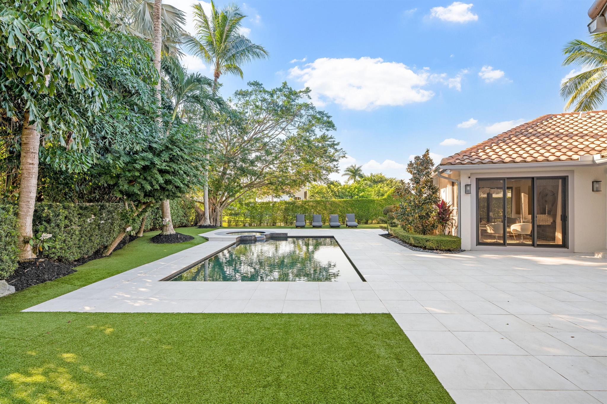 EQUESTRIAN CLUB ESTATES 3 - Residential