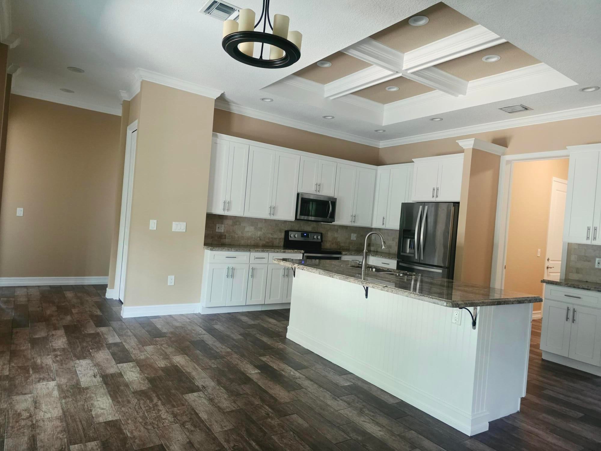 757 SW 36th Terrace