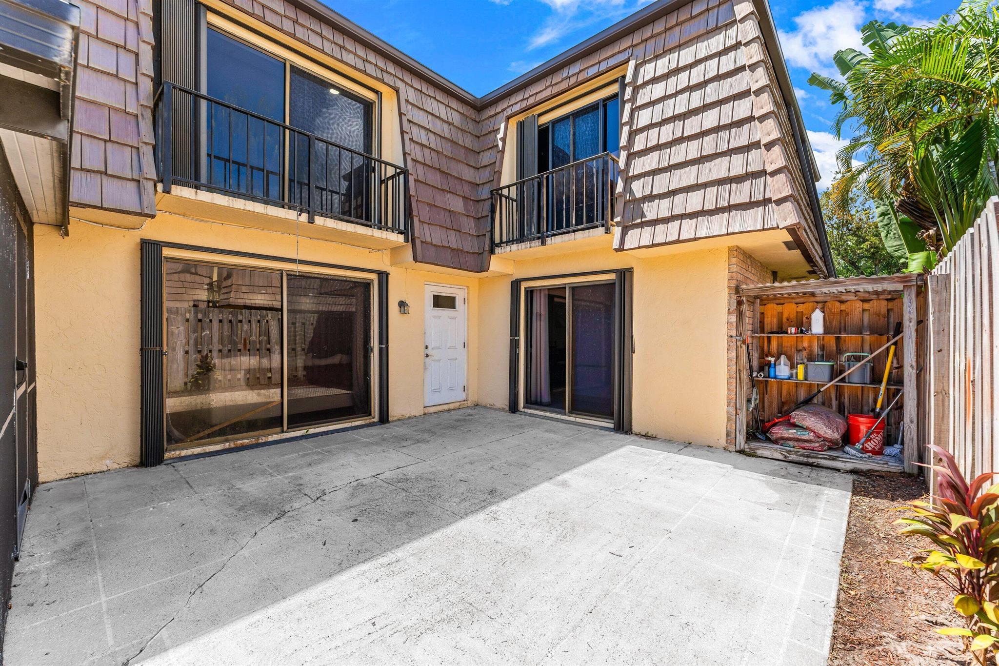 SPRINGDALE HOMES - Residential