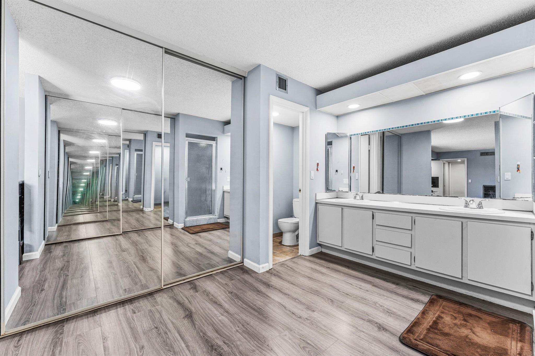 SPRINGDALE HOMES - Residential