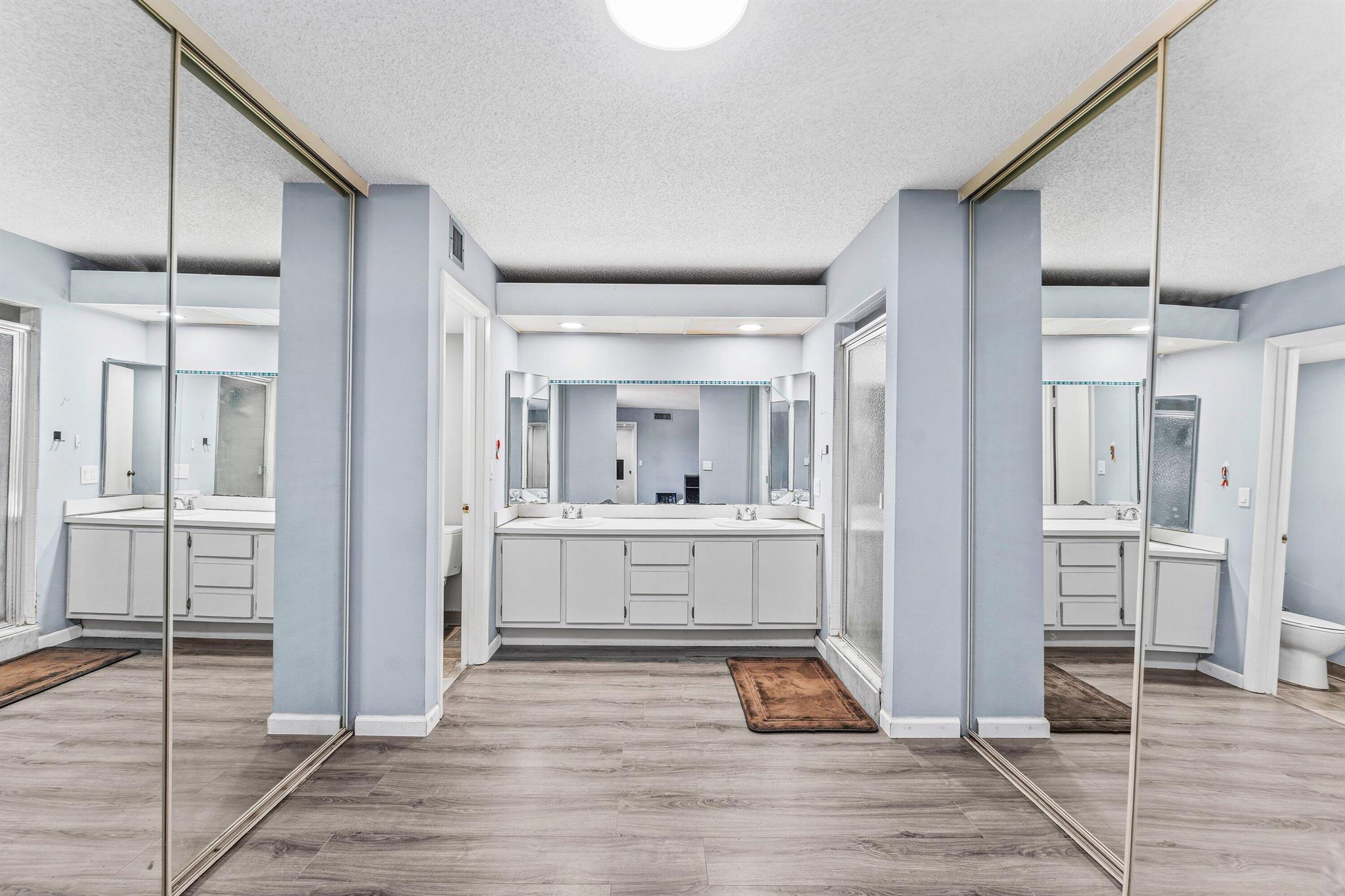 SPRINGDALE HOMES - Residential